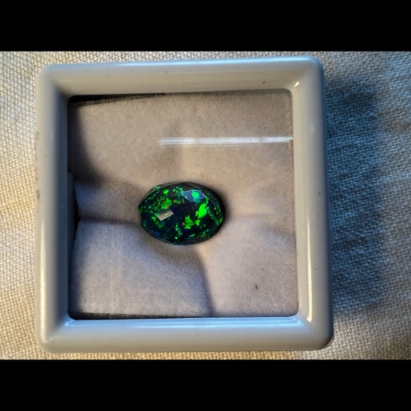 Hydrophane Ethiopian triplet Opal - Oval Loose gemstone - Picture 6 of 8